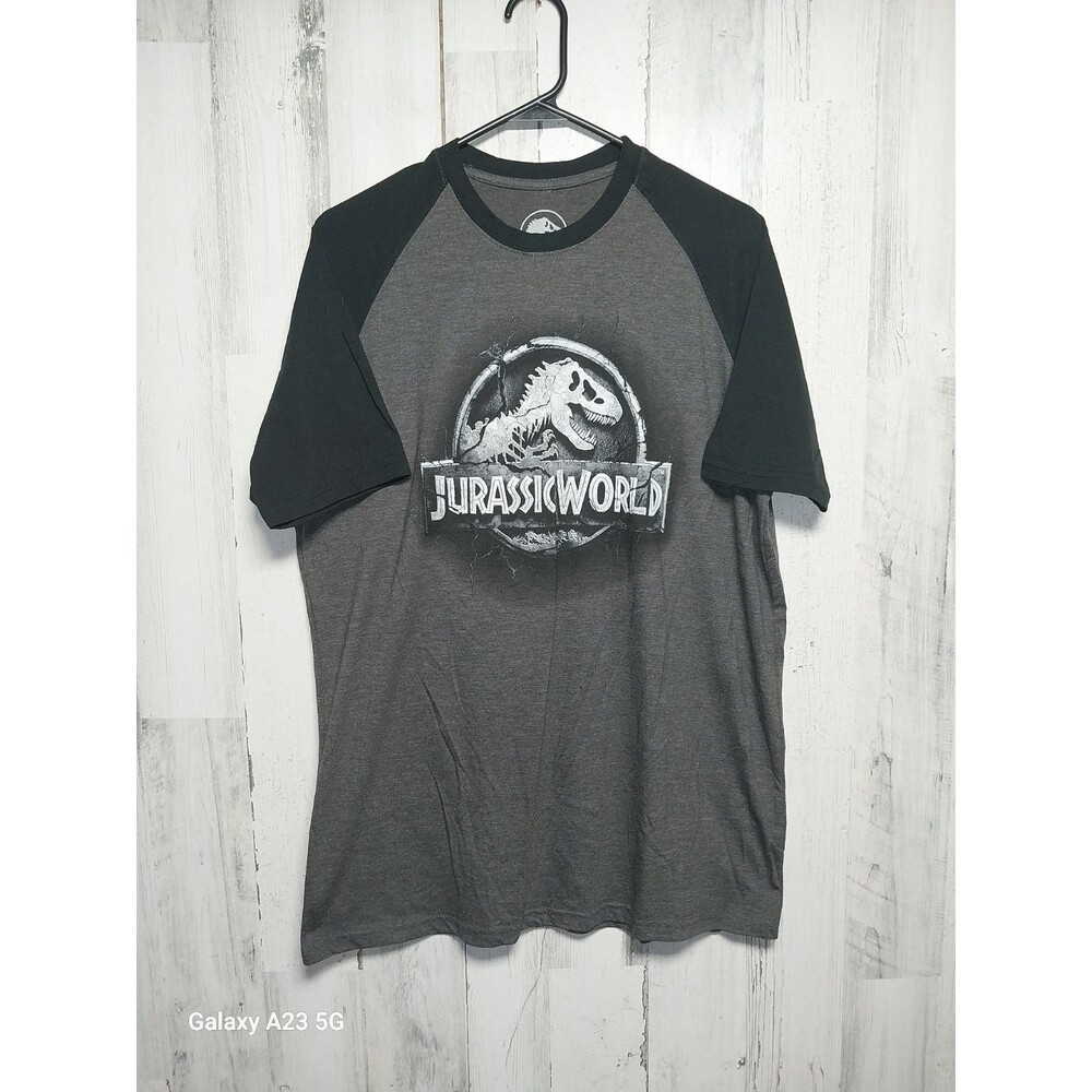Jurassic World Universal Studios XL Men's Black Gray Shirt